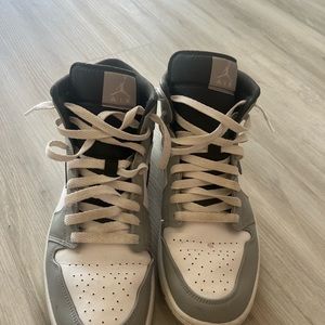 Jordan 1 Mid Size: 12 Color: Light Smoke Grey